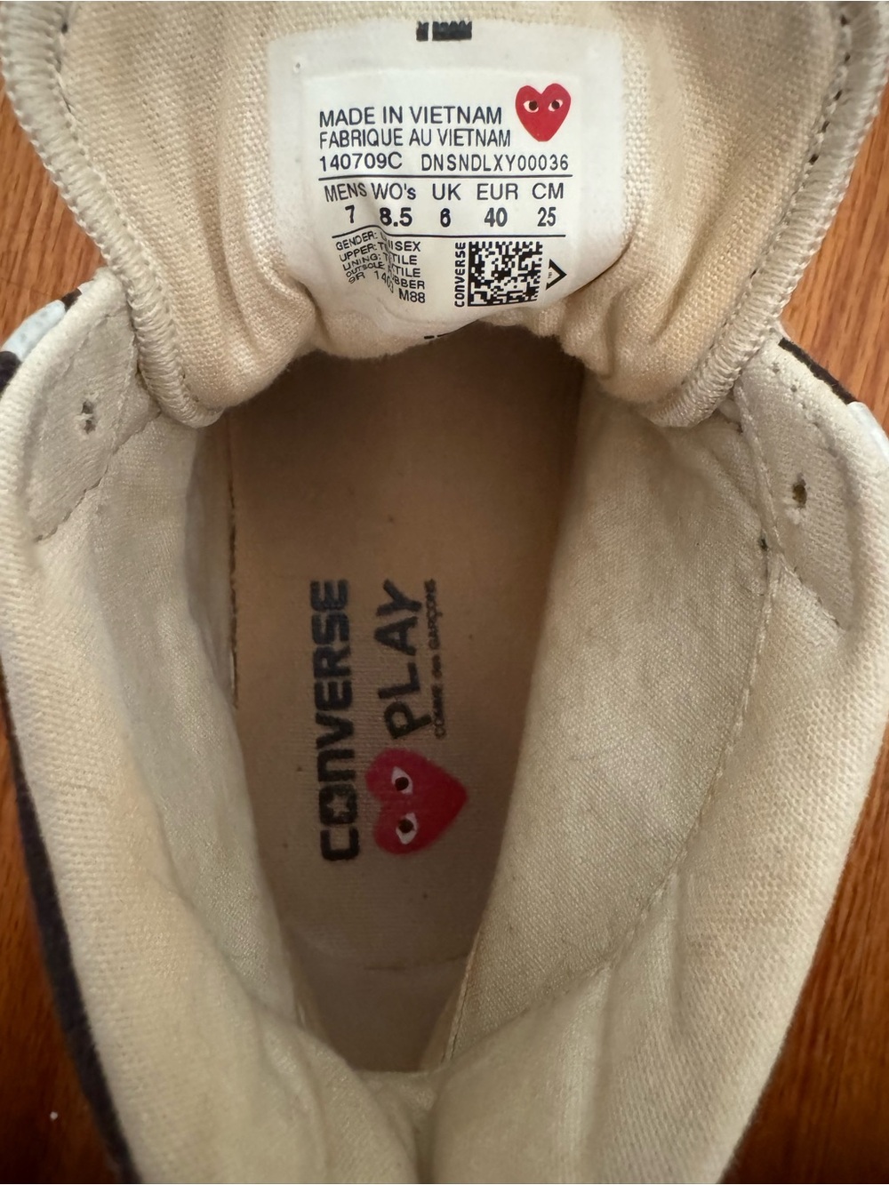 Comme Des Garçons Play x
Converse - Picture 4 of 4